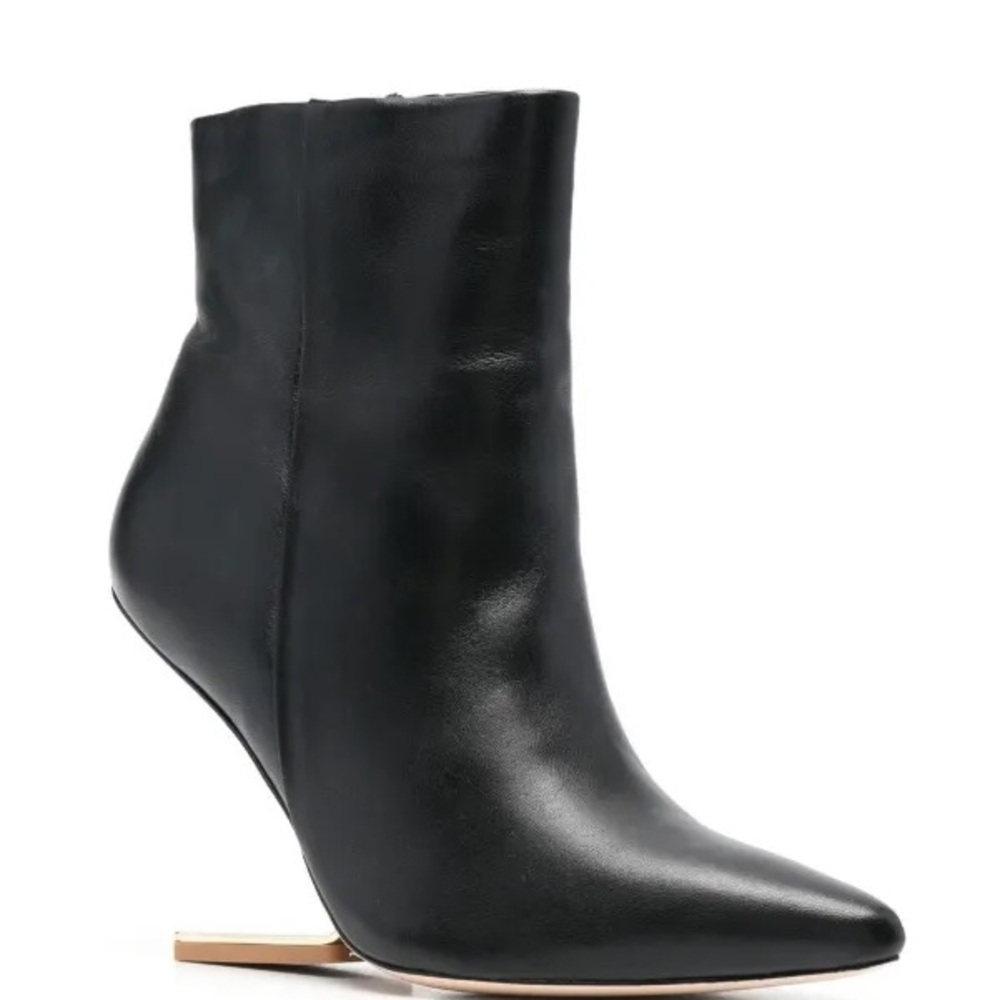 NWT - Cult Gaia Kenna boots leather black booties- size 6